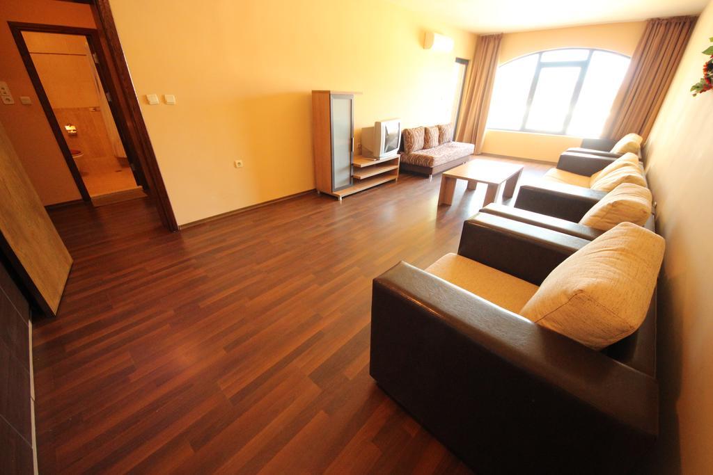 Menada Villa Bonita Apartments Слънчев бряг Екстериор снимка